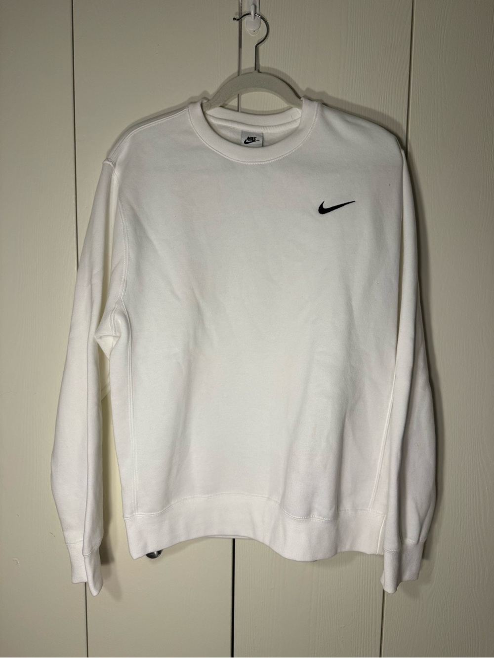 Nike White Crewneck Sweatshirt